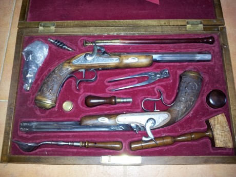 Hola, soy nueva en este foro y como hay muchos entendidos sobre las pistolas de Avancarga me gustaría 20