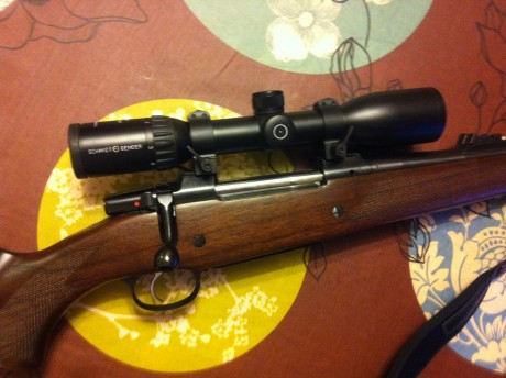 Buenas noches ¿Alguien tiene este rifle y en este calibre ? ¿Que tal de peso y retroceso? , agradezco 11