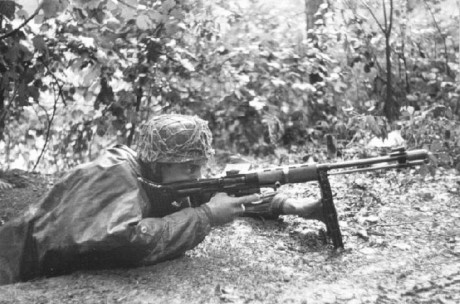 Hace unos días encontré por casualidad en una web extranjera un arma a la venta que hacía muchos años 32