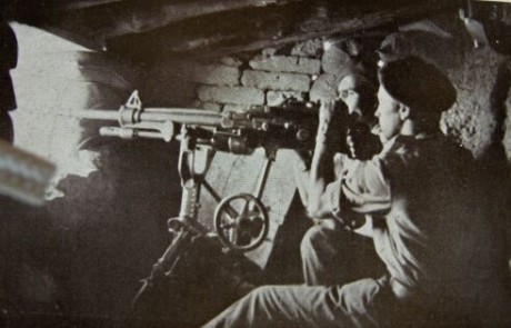 Hace unos días encontré por casualidad en una web extranjera un arma a la venta que hacía muchos años 40