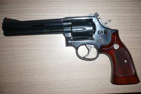   Hola chicos, como veo que falta un sub-foro de esta marca (lo hay de Glock, de 1911's, de Revólveres, 130