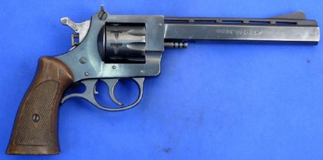 Hace unos días encontré por casualidad en una web extranjera un arma a la venta que hacía muchos años 01