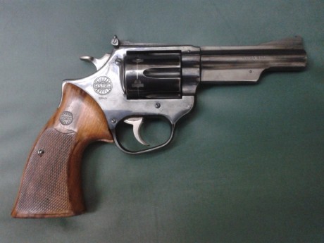 Hola,he abierto este hilo para que todos aquellos que tengais armas Españolas,podais lucirlas aqui con 160