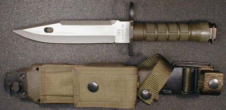 hola ,alguien sabe de esta version de la m9?.es la primera vez que la veo,en el recazo pone spain,por 71