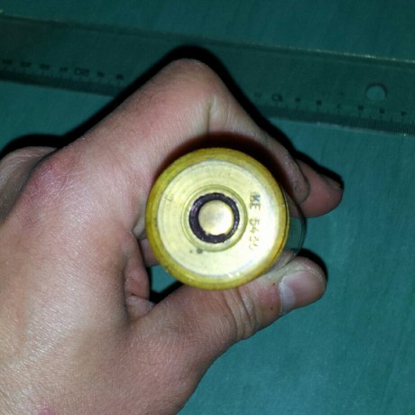 Pues os adjunto una foto  de un cartucho que vi y que no he sabido identificar ni el tipo ni su uso... 00