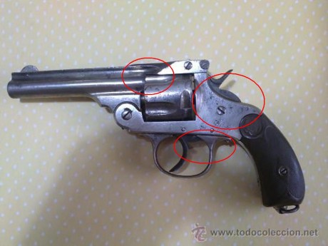 ¡ Hola !
Desearia información sobre este revolver, aunque no se aprecia en la foto sobre el cañon reza 31