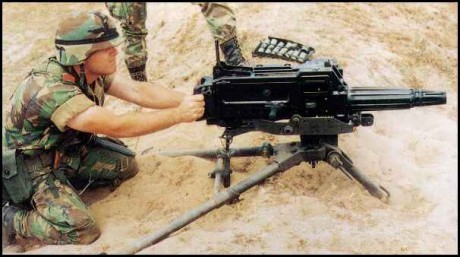 Hola:

Los que peinamos canas y que aún hicimos la mili, seguro que algunas vez manejamos un arma o la 60