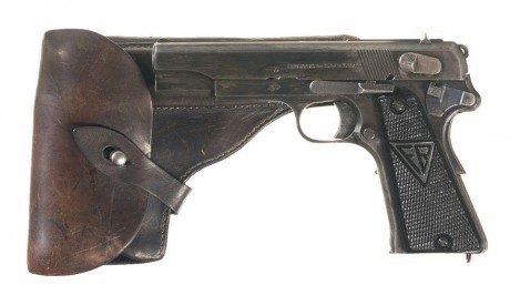 Hace unos días encontré por casualidad en una web extranjera un arma a la venta que hacía muchos años 101