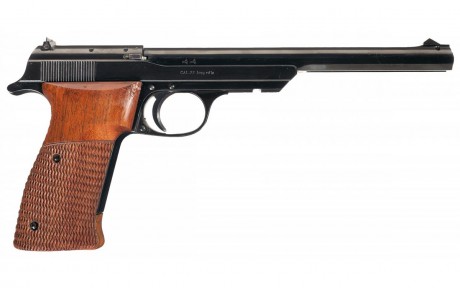 Hace unos días encontré por casualidad en una web extranjera un arma a la venta que hacía muchos años 61