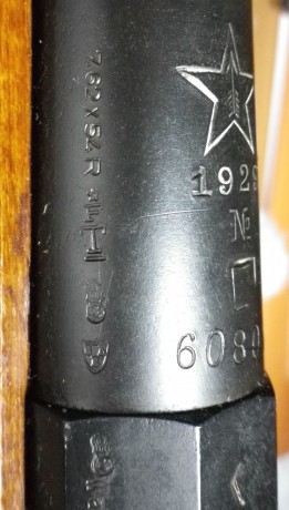 El Mosin-Nagant ..
es un rifle militar accionado por cerrojo, con cargador de cinco proyectiles, que 70