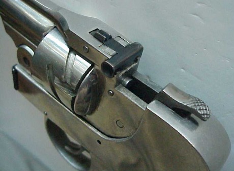 Hace unos días encontré por casualidad en una web extranjera un arma a la venta que hacía muchos años 172