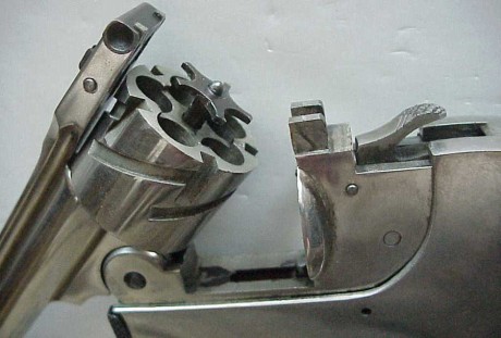 Hace unos días encontré por casualidad en una web extranjera un arma a la venta que hacía muchos años 171