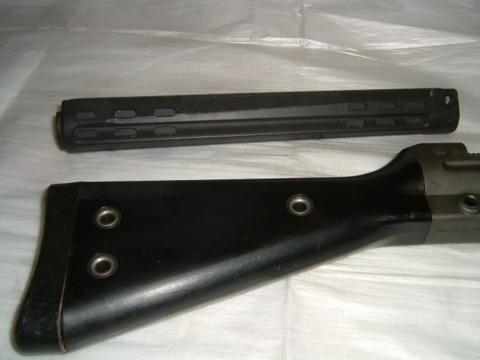 AUTENTICOS DEL G3.......Vendo conjunto formado por culata y guardamanos y empuñadura en NEGROS y VERDES 03