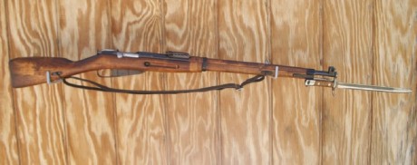 Hace unos días encontré por casualidad en una web extranjera un arma a la venta que hacía muchos años 51