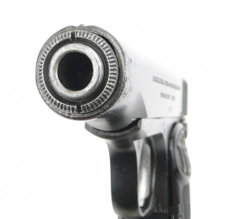 Hace unos días encontré por casualidad en una web extranjera un arma a la venta que hacía muchos años 161