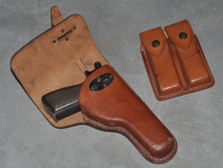 Hace unos días encontré por casualidad en una web extranjera un arma a la venta que hacía muchos años 150