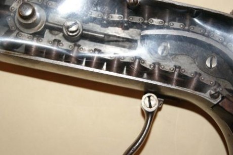 Hace unos días encontré por casualidad en una web extranjera un arma a la venta que hacía muchos años 130