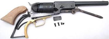 Hace unos días encontré por casualidad en una web extranjera un arma a la venta que hacía muchos años 31