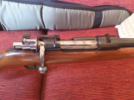 Hola a todos:
Quiero ponerle un visor a este rifle, pero el anterior dueño lo reformó y le retrasó el 01