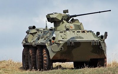 No esta nada mal el nuevo BTR. El ministerio de defensa ruso no va a adquirir los BTR-90; pero si la nueva 00