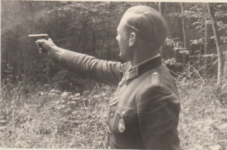 Hace unos días encontré por casualidad en una web extranjera un arma a la venta que hacía muchos años 120