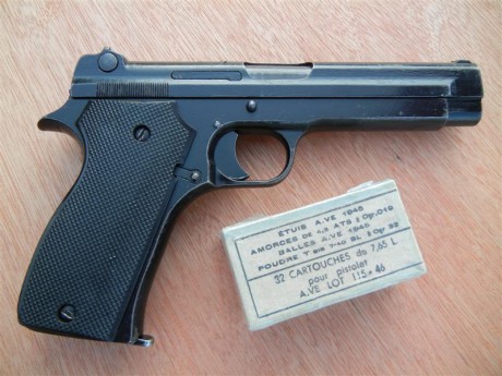 Hace unos días encontré por casualidad en una web extranjera un arma a la venta que hacía muchos años 90