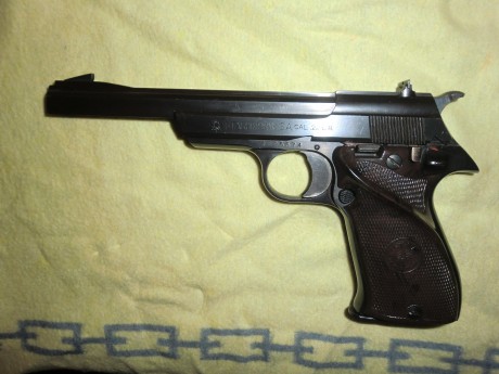 Un buen amigo del club me pide que le ponga en venta esta pistola.

Marca: STAR
Modelo: FR
Calibre: .22 00
