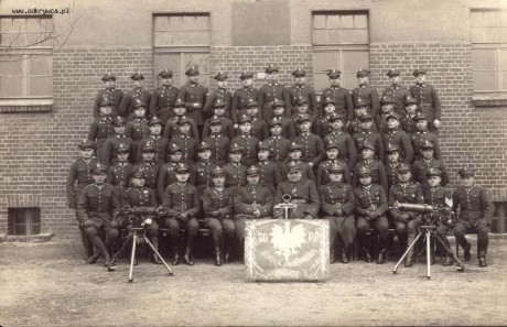 Hace unos días encontré por casualidad en una web extranjera un arma a la venta que hacía muchos años 60