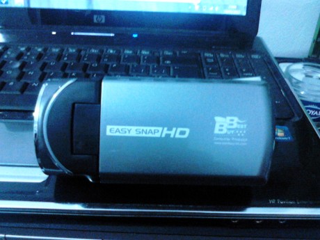 Eso ya lo utilise  hace varios años...

Con la diferencia que llevaba tambien conectada una pantalla plana 81