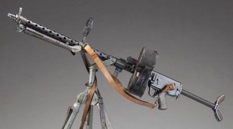 Hace unos días encontré por casualidad en una web extranjera un arma a la venta que hacía muchos años 131