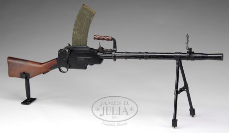 Hace unos días encontré por casualidad en una web extranjera un arma a la venta que hacía muchos años 150