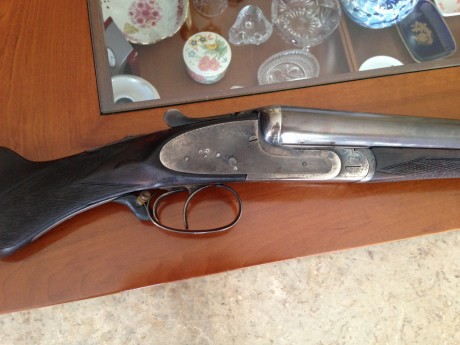 Hola a todos. Me gustaria preguntaros una cosa. Mi padre era cazador y quiere vender 4 escopetas. Una 32