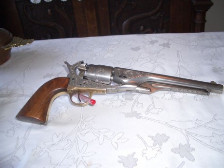  Hilo para colocar fotos, de esas armas de pólvora negra que tanto nos gustan y tenemos bien cuidadas, 72