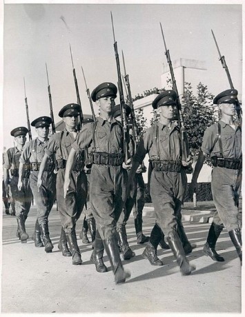 Hace unos días encontré por casualidad en una web extranjera un arma a la venta que hacía muchos años 30