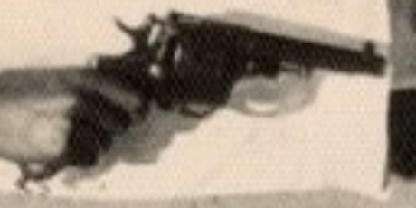 Hace unos días encontré por casualidad en una web extranjera un arma a la venta que hacía muchos años 101
