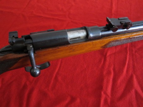 Vendo carabina española Tauler calibre 22 long Rifle,poco se puede decir de ella pues es un trozo de nuestra 00