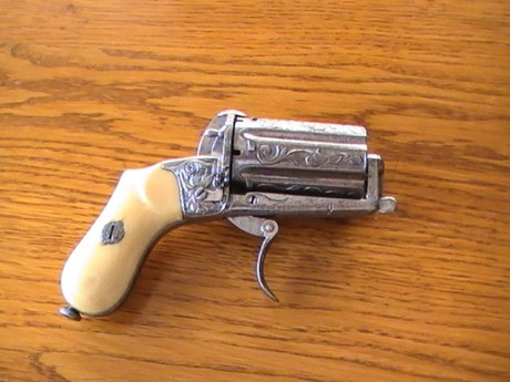  Hilo para colocar fotos, de esas armas de pólvora negra que tanto nos gustan y tenemos bien cuidadas, 140