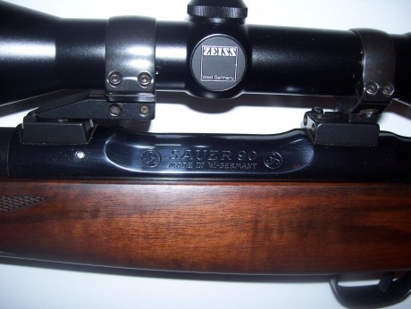 Hola a todos

Vendo rifle Sauer 90 en calibre 375 H&H Magnum , el arma tiene un visor Zeiss Diavari 31
