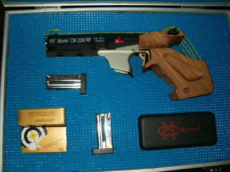 Ahora si que si, me acaba de llegar la licencia y me he decidido por esta arma. 
Pero ahora que todavía 41