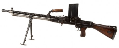 Hace unos días encontré por casualidad en una web extranjera un arma a la venta que hacía muchos años 81