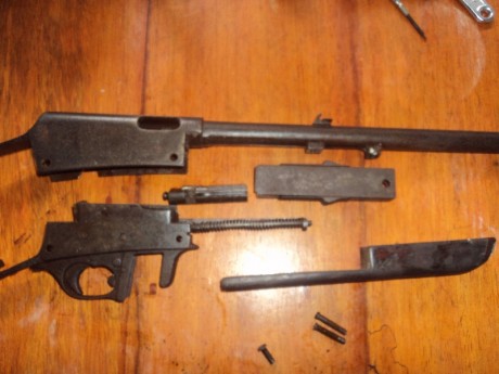 Buenas tardes.¿Alguien conoce la marca o el modelo de este fusil o carabina?
Saludos y gracias 30