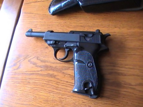 Aquí para poner sus armas de leyendas que son  por  su historia.

Comienzo con mi Sten MK II en 9 mm parabellum, 50