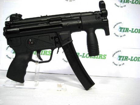 Hola compañeros,
Alquien sabe alguna armeria donde sigan vendiendo este arma MKE T94K 9Pb ??? 00