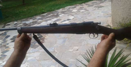 Hace unos días encontré por casualidad en una web extranjera un arma a la venta que hacía muchos años 71