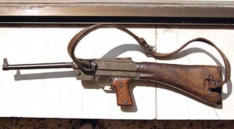 Hace unos días encontré por casualidad en una web extranjera un arma a la venta que hacía muchos años 151