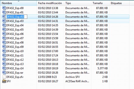 Hola buenas, un amigo me ha pasado un programa que está dividido en archivos word, para unirlo me comentaron 01
