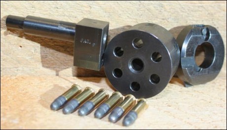 Hola , Alguien tiene un tambor de combersion?que tal es tirar con cartucho metalico con este revolver? 80