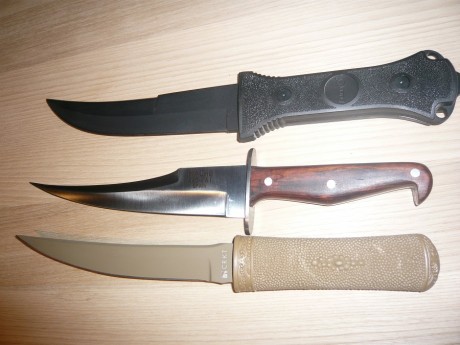 Un cuchillo, aunque no muy visto, de todos conocido, es el Macho Riojano.
Un cuchillo que se usaba tanto 00