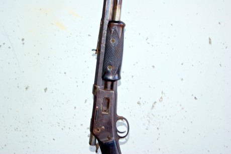 Bueno, como ya os he contado mi bisabuelo - que debía ser un cachondo- tenía varias armas, supongo que 00