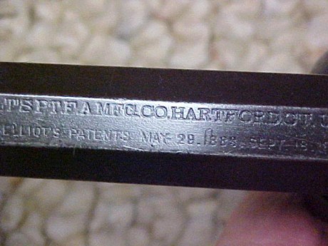 Bueno, como ya os he contado mi bisabuelo - que debía ser un cachondo- tenía varias armas, supongo que 30